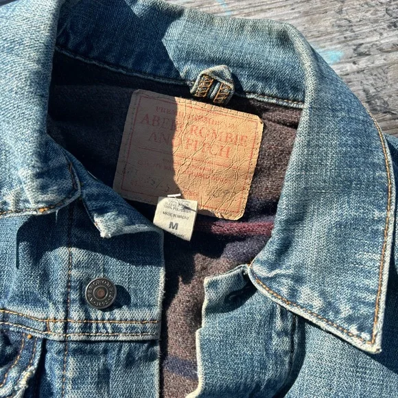 Vintage Abercrombie & Fitch Blue Denim Trucker Jacket Men’s medium Rare - Picture 5 of 10